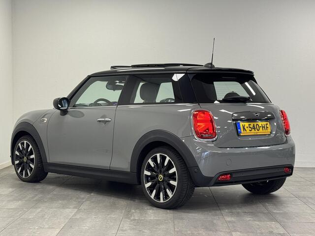 Mini Electric Mini Yours 33 kWh | Pano dak | Carplay | soH 97% | Camera |