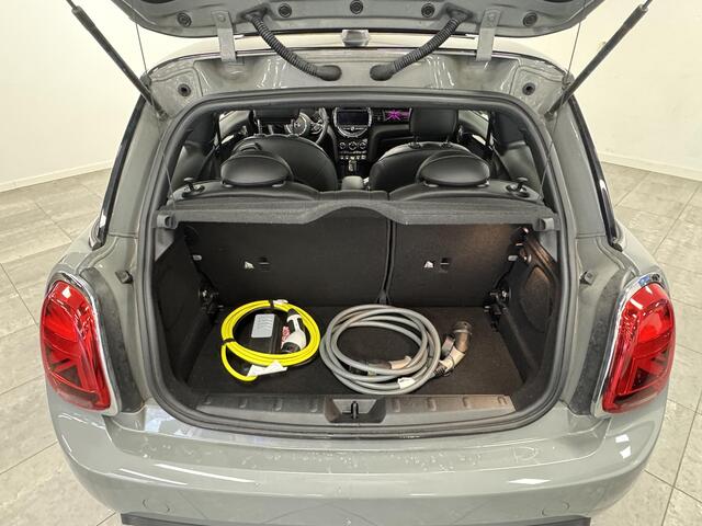 Mini Electric Mini Yours 33 kWh | Pano dak | Carplay | soH 97% | Camera |