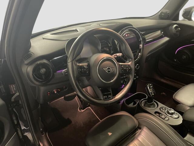 Mini Electric Cooper SE Yours Stuurverwarming Head-up, Harman kardon, Panoramadak, Leder, Adaptieve Cruise Neem contact op en we maken een afspraak!