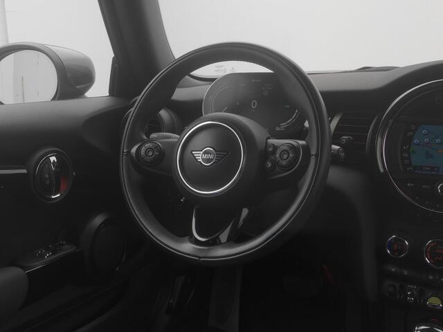 Mini Electric Mini Essential 33 kWh | CRUISE | CAMERA | STOELVERW.