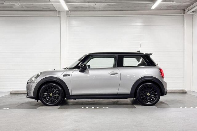 Mini Electric 3-Deurs Camden Edition | Apple Carplay/Android Auto | Stoelverwarming | Achteruitrijcamera