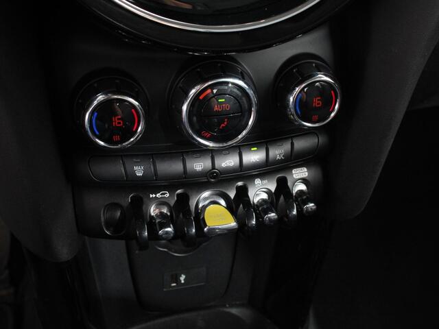 Mini Electric Mini Business Edition 33 kWh | Navigatie | Climate Control | Lichtmetalen Velgen | Dab | Parkeer sensoren