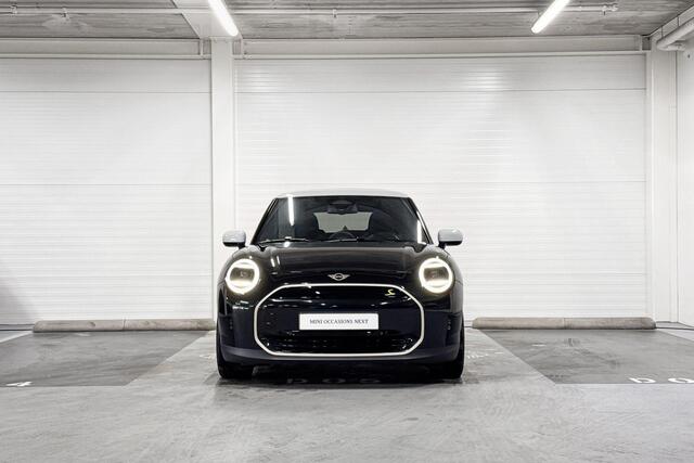 Mini Electric 3-Deurs Cooper SE Favoured M | Head-Up Display | Stuurwielverwarming | Panoramadak
