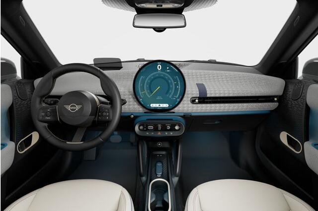 Mini Electric Cooper 3-deurs Cooper E Favoured M 40.7 kWh | 18 inch Night Flash Spoke 2-tone | Opruimingsvoordeel