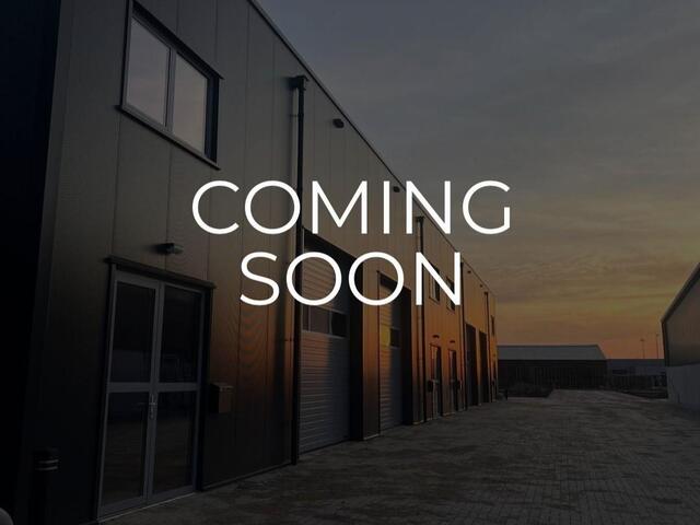 Mini Electric Yours | Pano | HUD | Enigmatic Black | 17inch