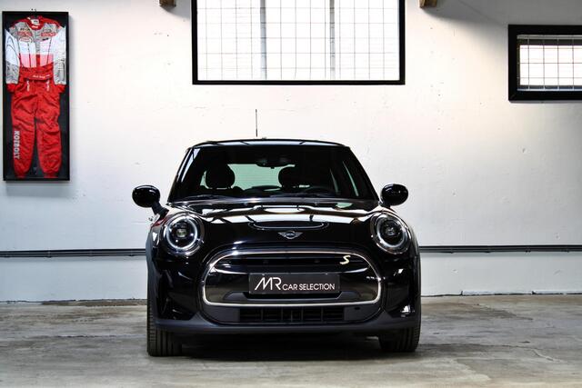Mini Electric Mini Classic 33 kWh | Apple Carplay | Keyless | Stuurwielverwarming | NL auto | 1e eigenaar | BTW | SOH 97% |