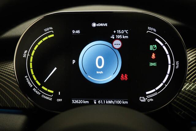 Mini Electric Mini Resolute Edition 33 kWh SOH 96% | REBEL GREEN | PANORAMADAK | MINI YOURS LEDEREN INTERIEUR | STUURVERWARMING | DAB | APPLE | CAMERA