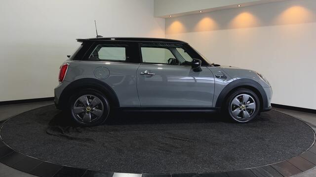 Mini Electric Mini Essential 33 kWh Navigatie | LED | Autom. airco