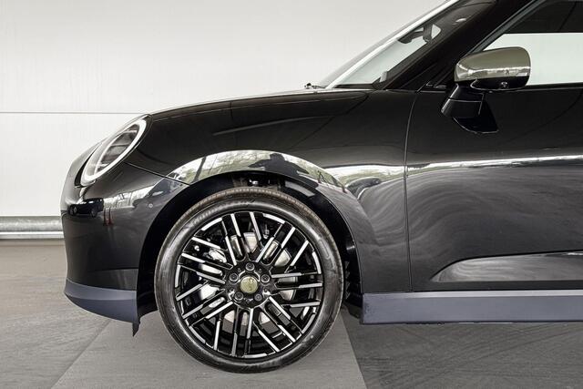 Mini Electric Cooper 3-deurs Cooper SE Paul Smith Ed. XL 54.2 kWh | Paul Smith Edition | 18 Inch Night Flash Spoke black