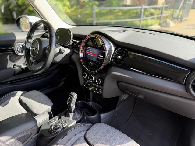 Mini Electric Mini Essential 33 kWh | PDC | DigiDash | SportStoelen | BTW |