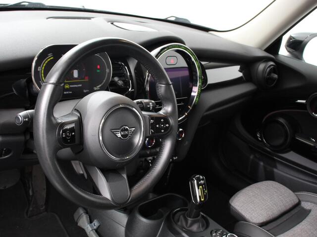 Mini Electric Mini Business Edition Automaat 33 kWh SOH 95% Navigatie Climate Control Lichtmetalen Velgen Dab Parkeer sensoren Cruise Control