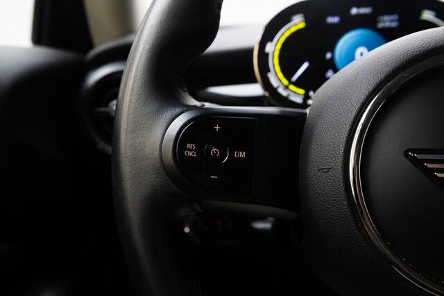 Mini Electric Essential 33 kWh