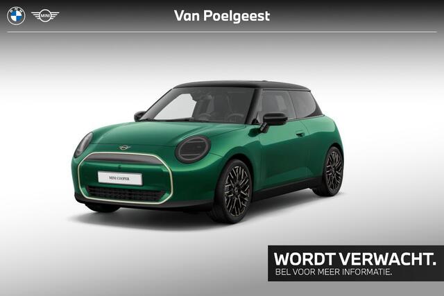 Mini Electric Cooper 3-deurs Cooper E Favoured L 40.7 kWh | 18 inch Night Flash Spoke 2-tone | Opruimingsvoordeel