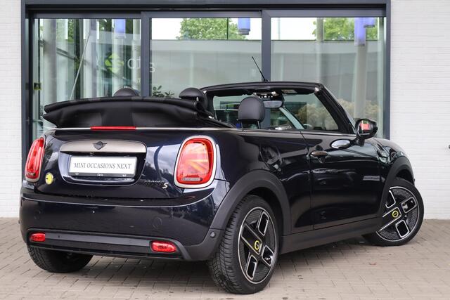 Mini Electric Cabrio MINI Yours | Harman Kardon | Active Cruise Control | Apple Carplay | Stoelverwarming