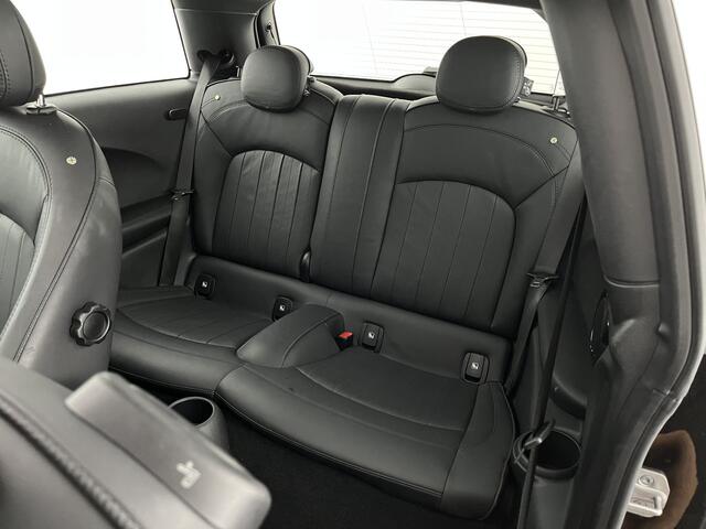 Mini Electric Yours 33 kWh [ 3-Fase ] {SOH-97%} (INCL-BTW) Aut. *HEATPUMP | PANO | LEATHER | DIGI-COCKPIT | HEAD-UP | FULL-LED | NAVI-FULLMAP | HEATED-SPORTSEATS | DAB | CRUISE | HARMAN/KARDON | CAMERA | KEYLESS | AMBIENTLIGHT | 17"ALU*