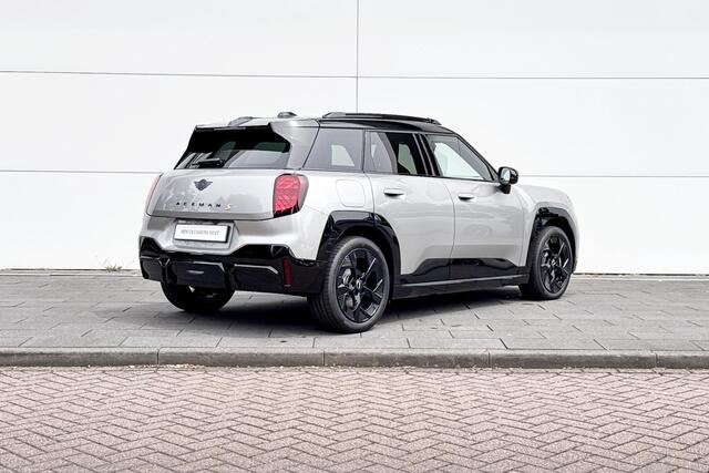 Mini Electric Aceman SE John Cooper Works M 54.2 kWh | 18 Inch John Cooper Works Slide Spoke black