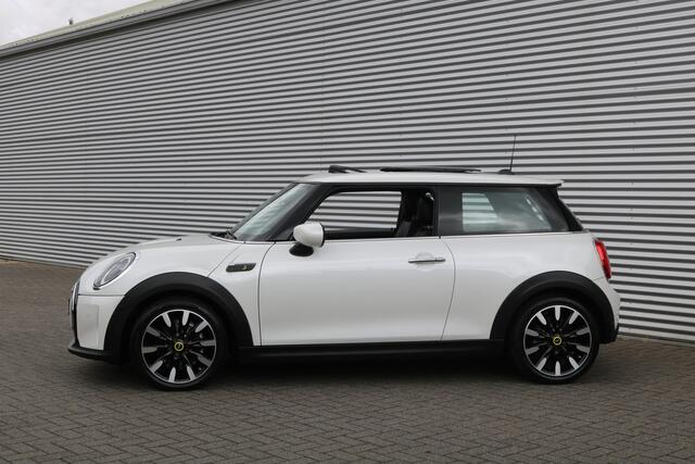 Mini Electric MINI Electric 33 kWh (SOH 95.6% Panoramadak Sportleder Carplay HeadUp HarmanKardon Keyless Camera Warmtepomp Full-Led 17InchLMV Pdc V+A)