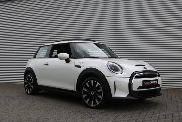 Mini Electric MINI Electric 33 kWh (SOH 95.6% Panoramadak Sportleder Carplay HeadUp HarmanKardon Keyless Camera Warmtepomp Full-Led 17InchLMV Pdc V+A)