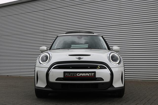 Mini Electric MINI Electric 33 kWh (SOH 95.6% Panoramadak Sportleder Carplay HeadUp HarmanKardon Keyless Camera Warmtepomp Full-Led 17InchLMV Pdc V+A)