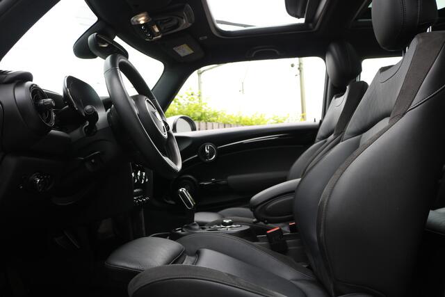 Mini Electric MINI Electric 33 kWh (SOH 95.6% Panoramadak Sportleder Carplay HeadUp HarmanKardon Keyless Camera Warmtepomp Full-Led 17InchLMV Pdc V+A)