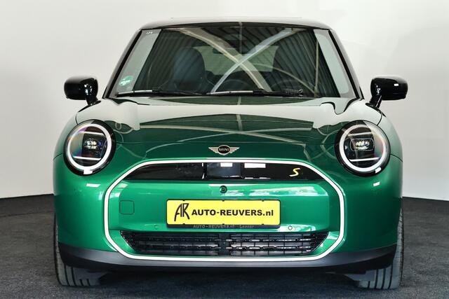 Mini Electric 3-Deurs Cooper SE Favoured XL 54.2 kWh HUD / Leder / Pano / H&K / ACC / 360 Cam