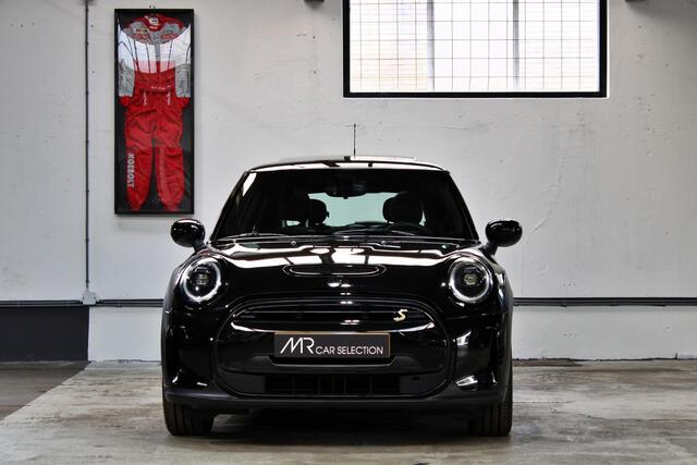 Mini Electric MINI Yours 33 kWh | SOH 97% | Panoramadak | Leder | Stuurwielverwarming