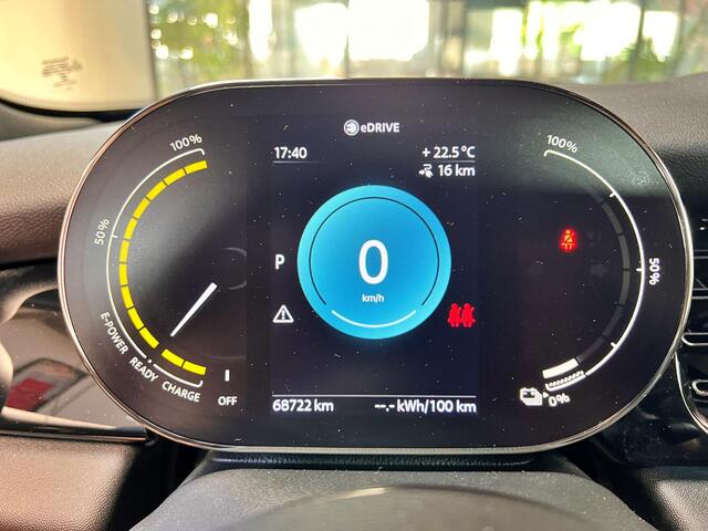 Mini Electric MINI Yours 33 kWh | SOH 97% | Panoramadak | Leder | Stuurwielverwarming