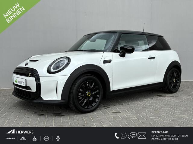 Mini Electric Classic 33 kWh / SOH 100% / Premium Go Pakket / Achteruitrijcamera / Apple Carplay/Android Auto / Navigatie / Stoelverwarming /