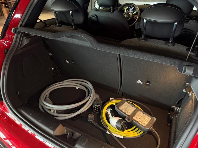 Mini Electric Essential 33 kWh | Camera | CarPlay |