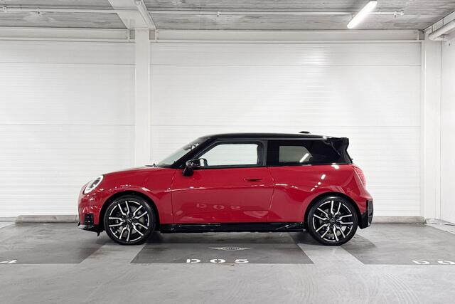 Mini Electric 3-Deurs Cooper SE JCW | Pakket M | Panoramadak | Head-Up Display | Comfort Access | Stoelverwarming |