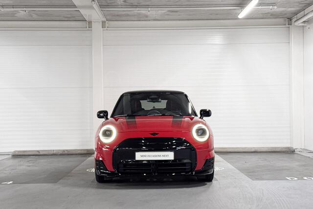 Mini Electric 3-Deurs Cooper SE JCW | Pakket M | Panoramadak | Head-Up Display | Comfort Access | Stoelverwarming |