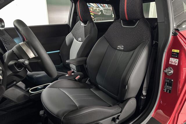 Mini Electric 3-Deurs Cooper SE JCW | Pakket M | Panoramadak | Head-Up Display | Comfort Access | Stoelverwarming |