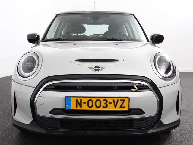 Mini Electric Business Edition 33 kWh SOH 96% Navigatie Climate Control Lichtmetalen Velgen Dab Parkeer sensoren