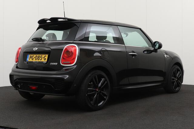 Mini John Cooper Works Mini 1.5 136 PK JCW Chili H-leder Climate Navi Keyless Park. Sens