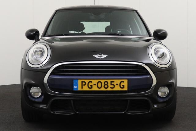 Mini John Cooper Works Mini 1.5 136 PK JCW Chili H-leder Climate Navi Keyless Park. Sens
