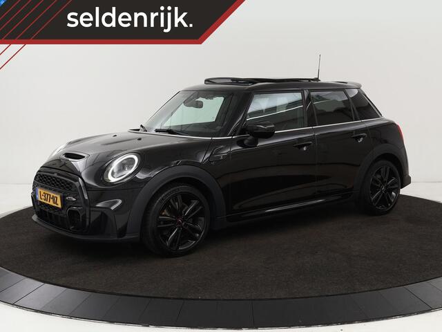 Mini John Cooper Works S 2.0 Cooper | Panoramadak | Stoelverwarming | Camera | Carplay | Full LED | Leder | Harman/Kardon | Climate control | Cruise control