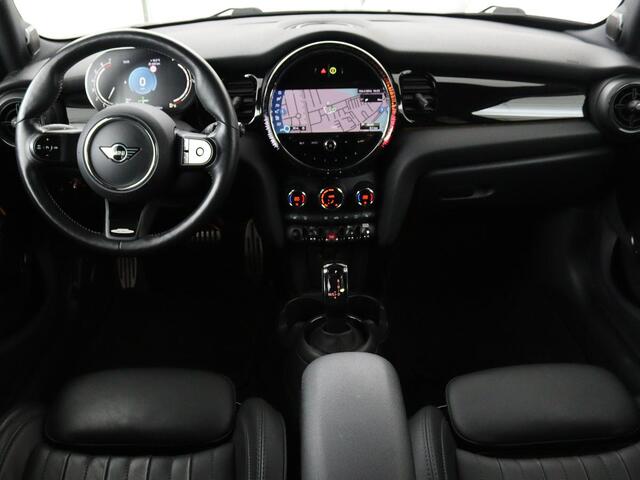 Mini John Cooper Works S 2.0 Cooper | Panoramadak | Stoelverwarming | Camera | Carplay | Full LED | Leder | Harman/Kardon | Climate control | Cruise control