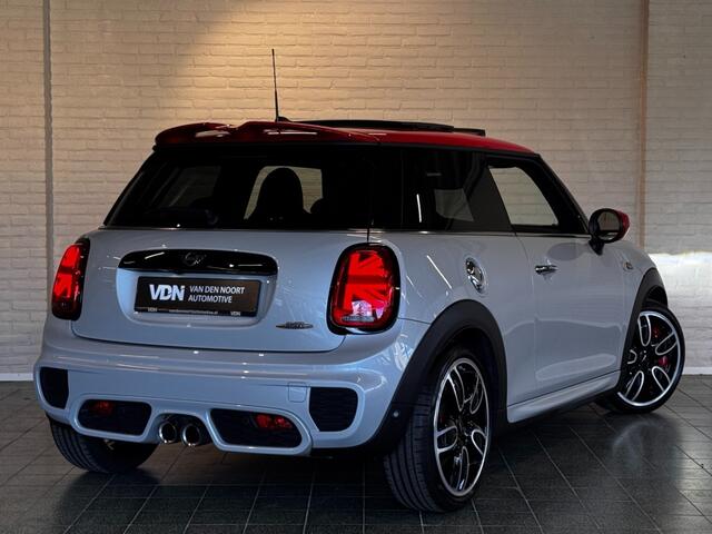Mini John Cooper Works 2.0 JCW 231pk Pano Camera ACC Keyless HUD Harman Kardon 18 inch