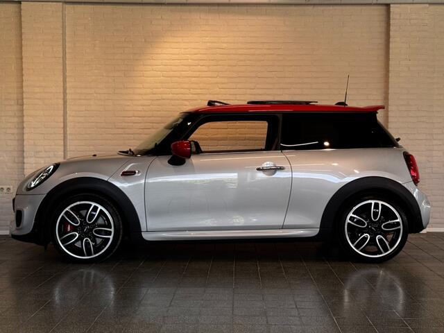 Mini John Cooper Works 2.0 JCW 231pk Pano Camera ACC Keyless HUD Harman Kardon 18 inch