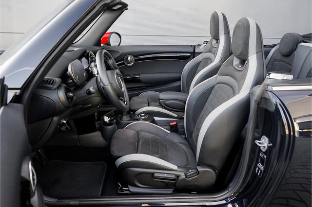 Mini John Cooper Works Mini Cabrio 2.0 CarPlay ACC Adaptief Onderstel