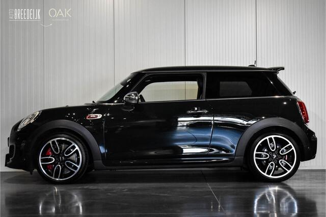 Mini John Cooper Works Mini 2.0 Chili F1 Aut. | Navigatie | Lounge Leder | H&K | PDC | 18"LM | Rebel Green