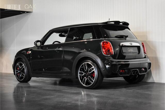 Mini John Cooper Works Mini 2.0 Chili F1 Aut. | Navigatie | Lounge Leder | H&K | PDC | 18"LM | Rebel Green