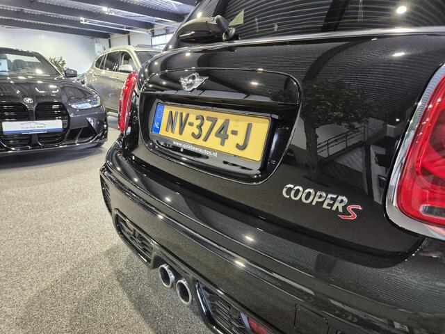 Mini John Cooper Works Mini 2.0 S JCW Serious Volleder | 18" | Navi | Sensoren v+a | Clima | Keyless