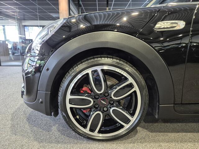 Mini John Cooper Works Mini 2.0 S JCW Serious Volleder | 18" | Navi | Sensoren v+a | Clima | Keyless