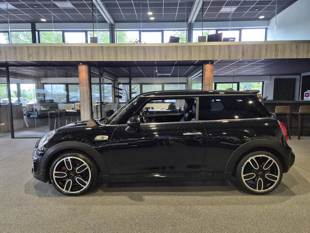Mini John Cooper Works Mini 2.0 S JCW Serious Volleder | 18" | Navi | Sensoren v+a | Clima | Keyless