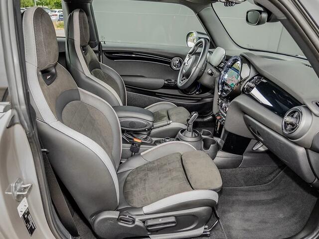 Mini John Cooper Works 1.5 JCW Steptronic-Aut. ** LED, NAVI+, JCW SPORTST, PANORAMA, HuD, VERW. STUUR ** 1e EIG - UNFALFREI ** ** INFORMEER OOK NAAR ONZE AANTREKKELIJKE FINANCIAL-LEASE TARIEVEN **