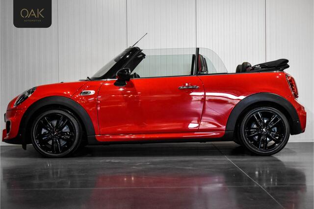 Mini John Cooper Works Cabrio 2.0 S Aut. | JCW-Trim | Navigatie | Alcantara | Camera | 17"LM | Chili Red