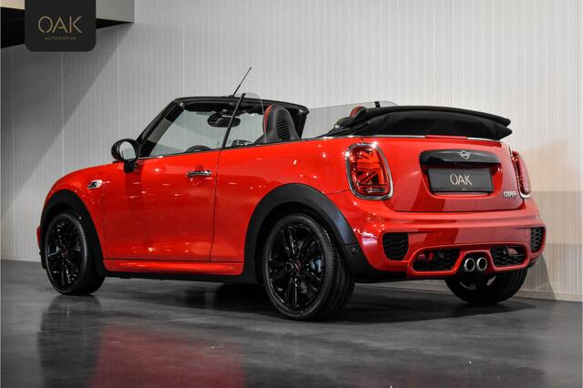 Mini John Cooper Works Cabrio 2.0 S Aut. | JCW-Trim | Navigatie | Alcantara | Camera | 17"LM | Chili Red