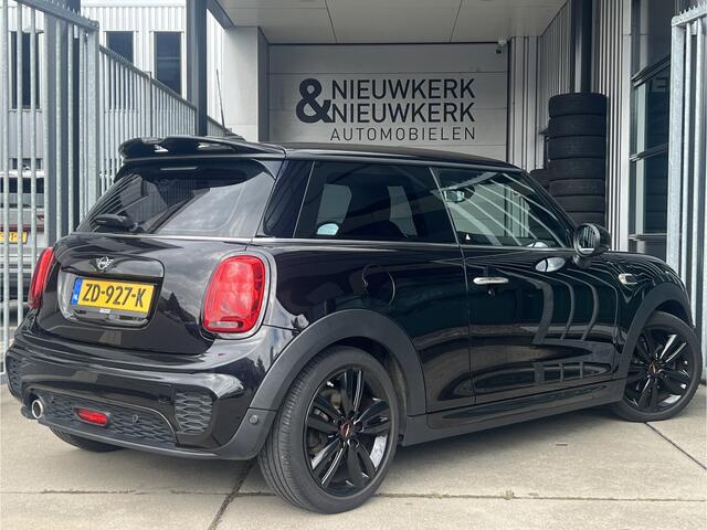 Mini John Cooper Works Mini 1.5 Cooper Pack | AUTOMAAT | HEAD-UP DISPLAY | HARMAN/KARDON | CARPLAY/ANDROID | NAVI | CRUISE CONTROL | PDC V+A | CLIMATE CONTROL | LMV JCW 17'' | STOELVERWARMING | KEYLESS