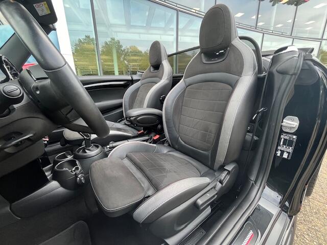 Mini John Cooper Works Mini Cabrio 1.5 Cooper Rockingham GT Edition